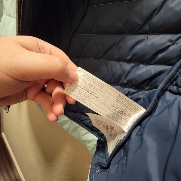 Free Country light weight puffer coat - Picture 4 of 6